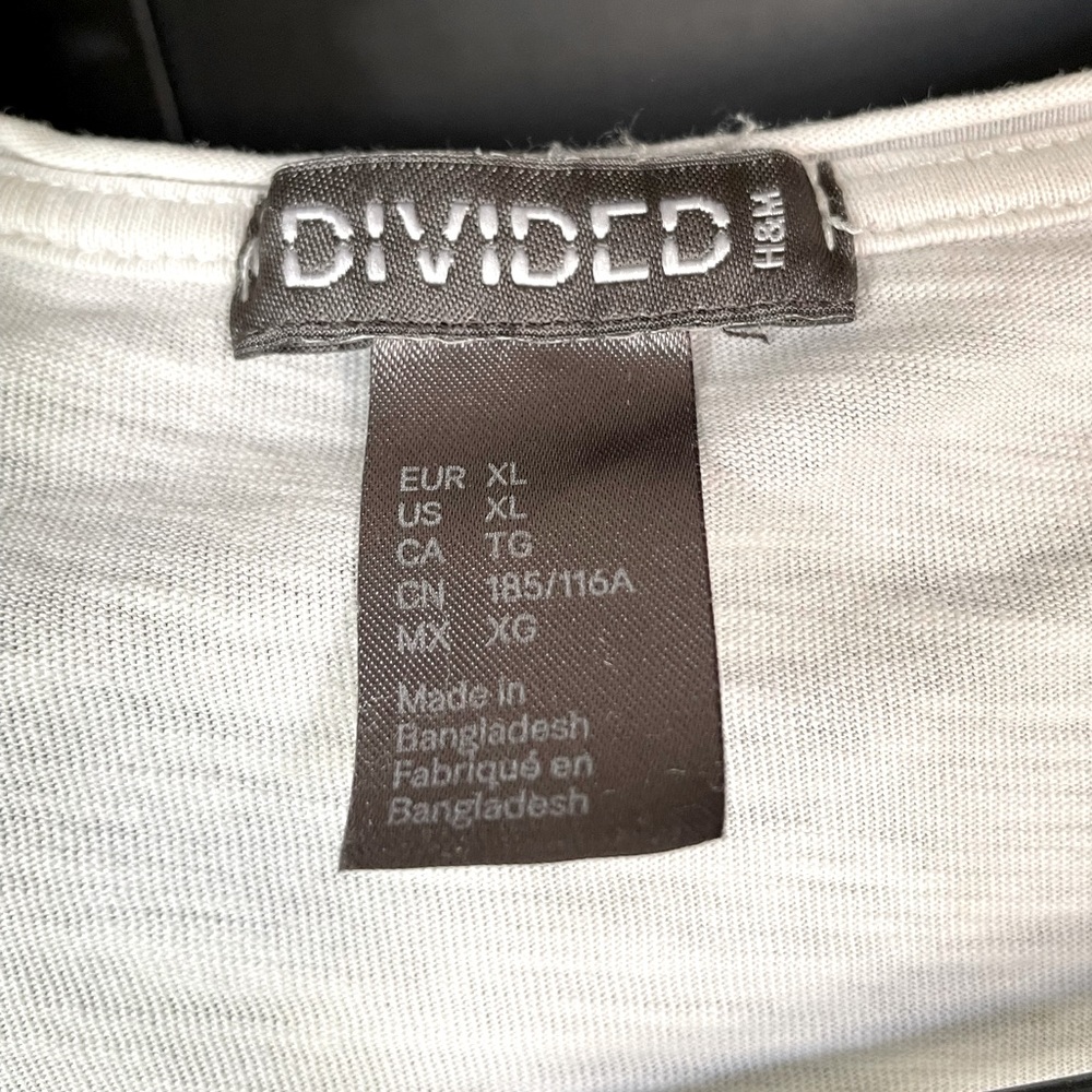 XL casual Divided T shirt. - Picture 2 of 3